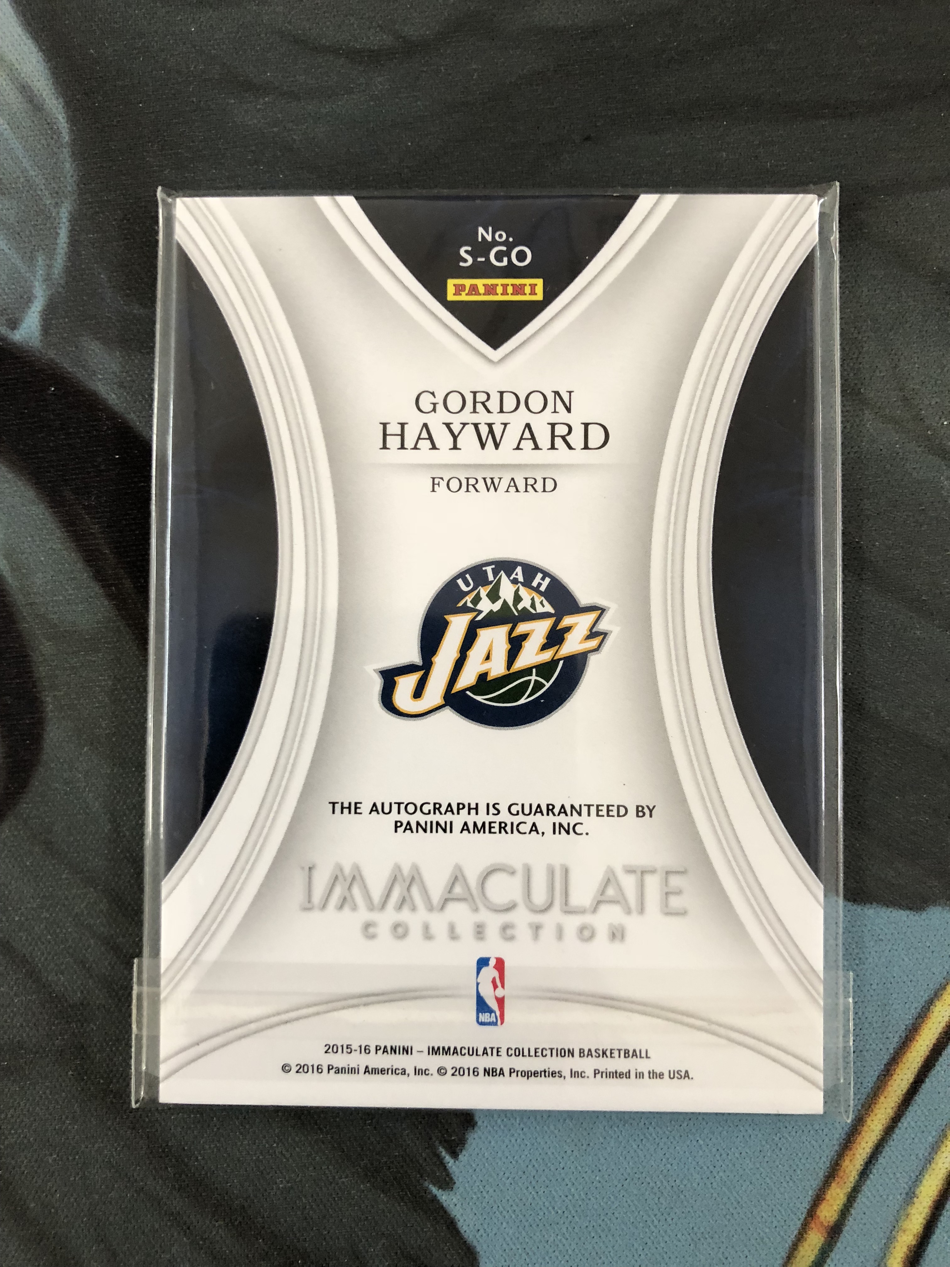 《苏州卡通球星卡》2015-16 immaculate 海沃德(gordon hayward) 签字