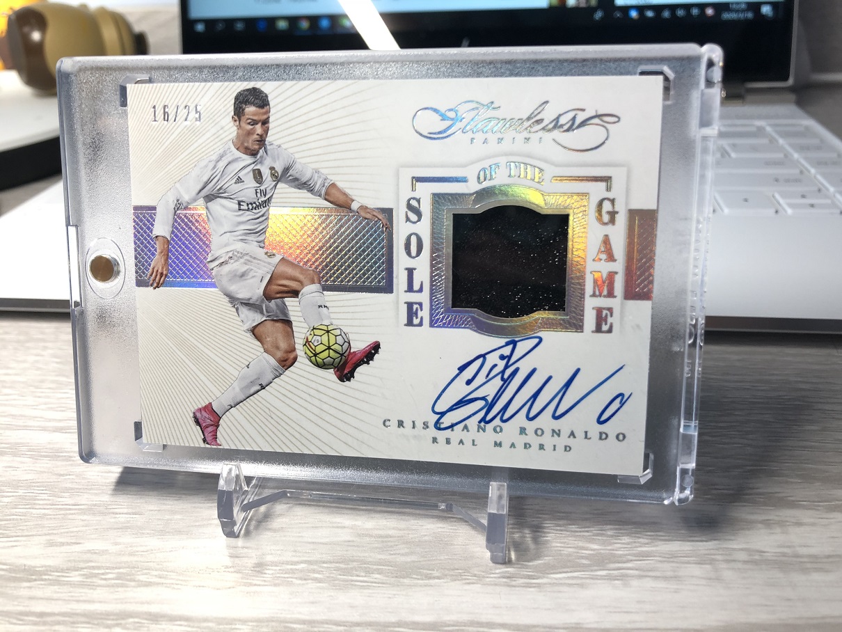 panini 帕尼尼足球手提箱 cristiano ronaldo c罗 25编签字 pa 卡签