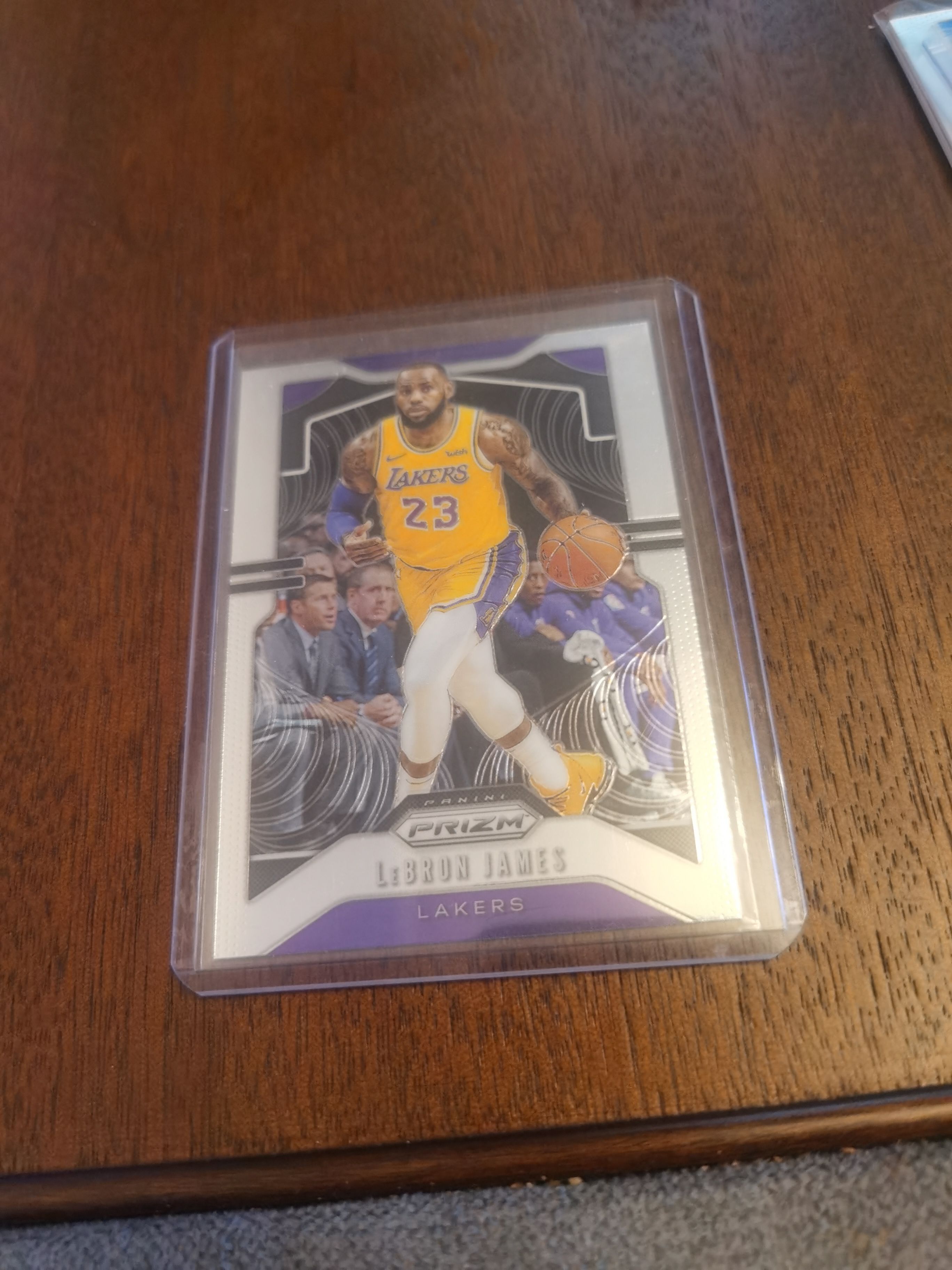2019-20 prizm base 詹姆斯 第一张湖人队服球星卡 值得收藏!第二张